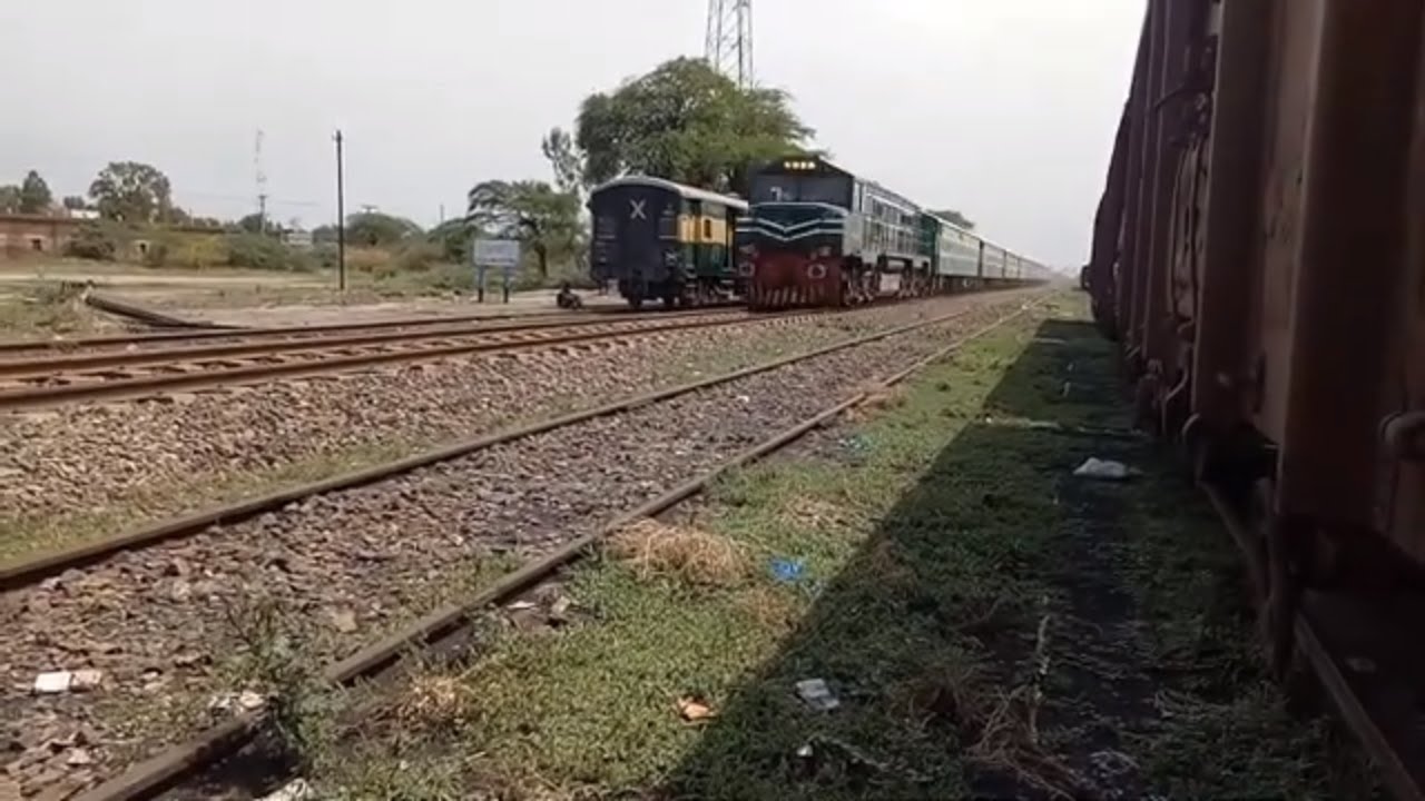 Pakistan Railways| 17up & 35up lead Pakistan Express |Dry Port Railway Station || Zahid Hameed||