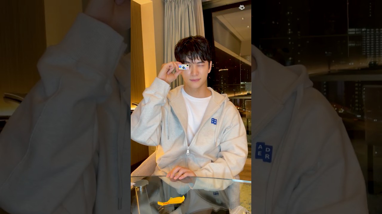 강태오 | Camera Unboxing📷 태오 배우는과연 원하는 디자인을 얻었을까요?✨
