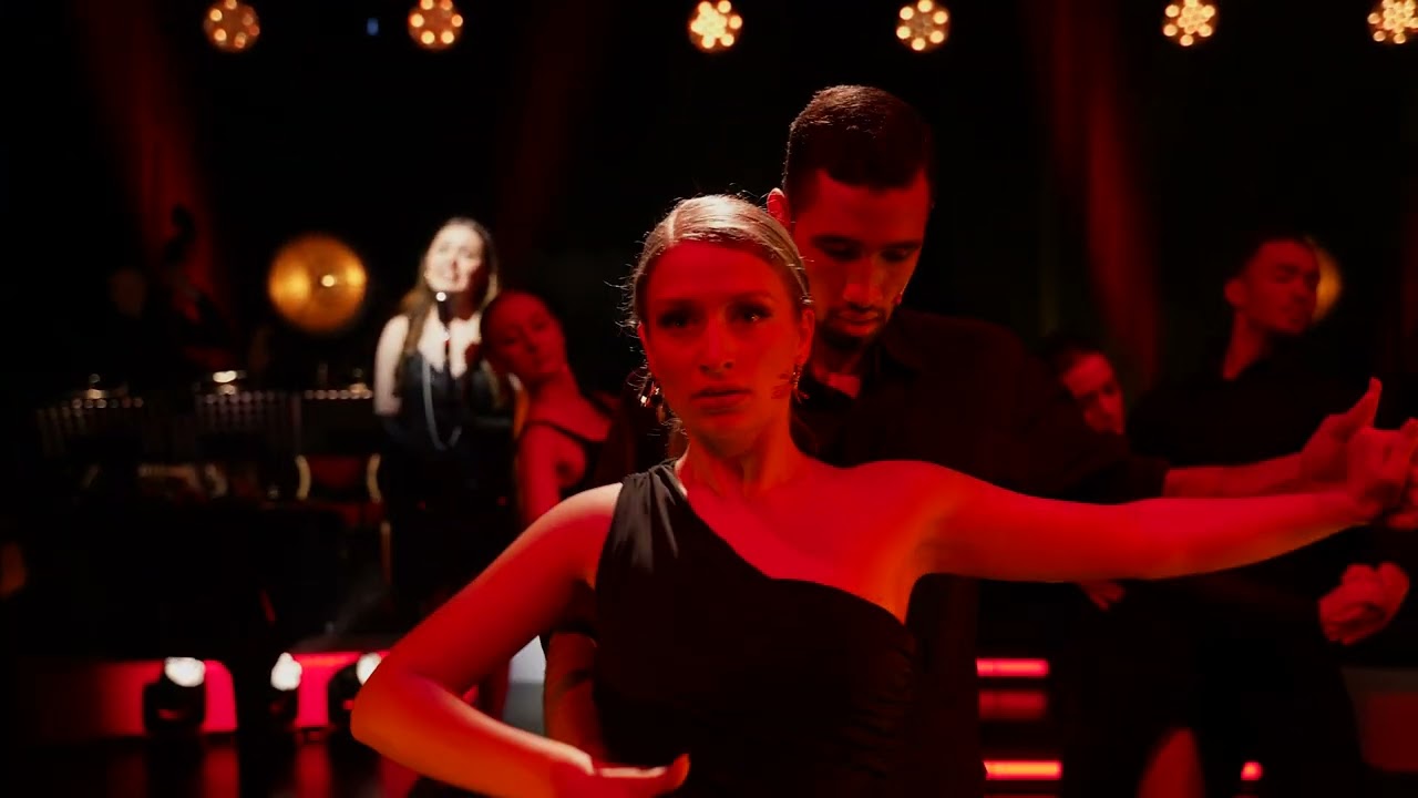 Die Jubiläumsgala 2023 | Küss mich/Tango (Anna Depenbusch) | Stage School Hamburg | First Stage