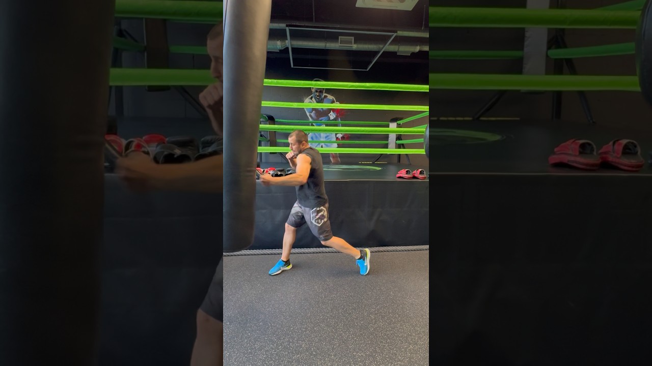 Лучшая комбинация для левши Джеб&rarr;Джеб&rarr;Левый в печень #boxing #motivation #kickboxing #mma #prihod