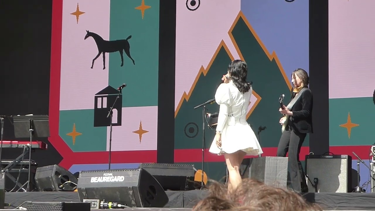 Bat For Lashes @ Beauregard 2024   Mountains