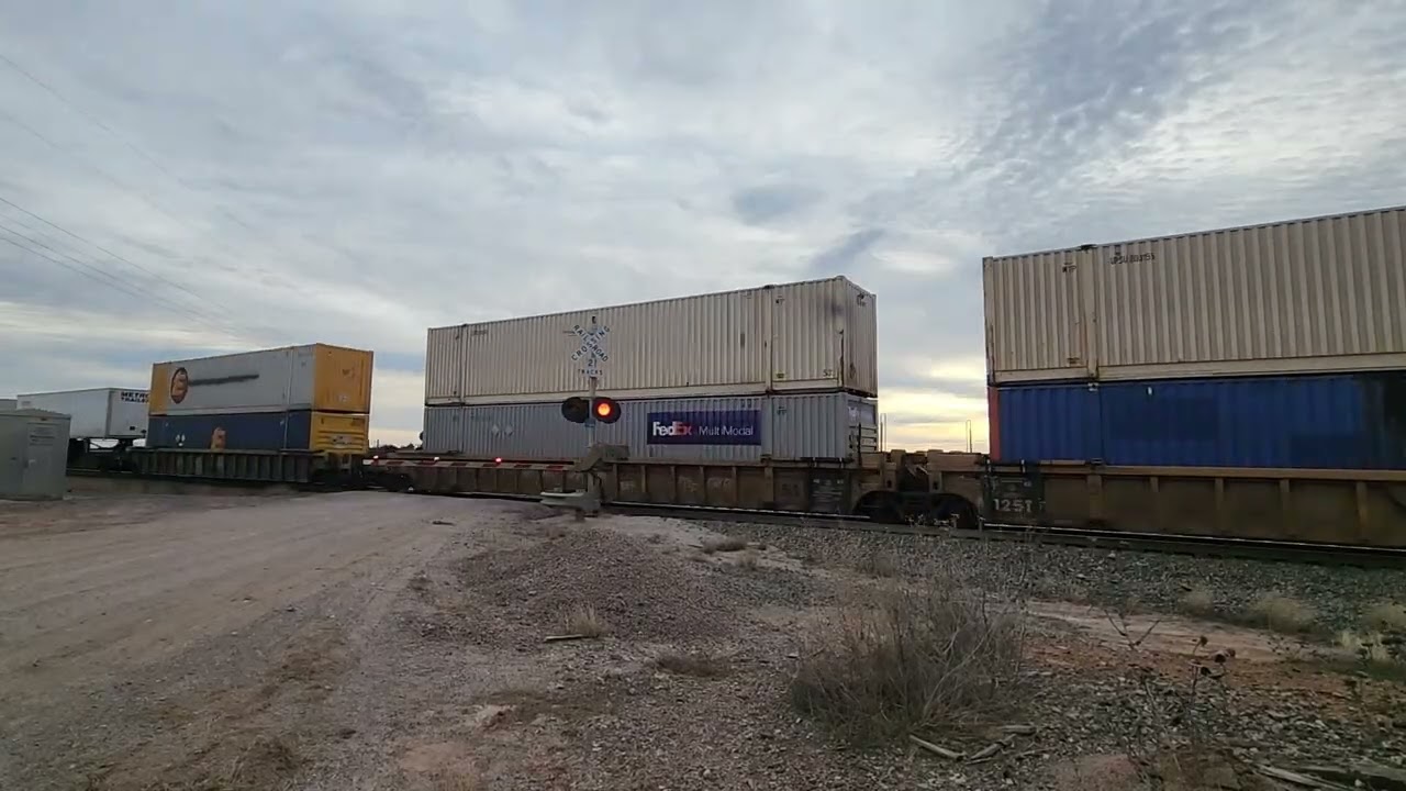 Bnsf stack train 