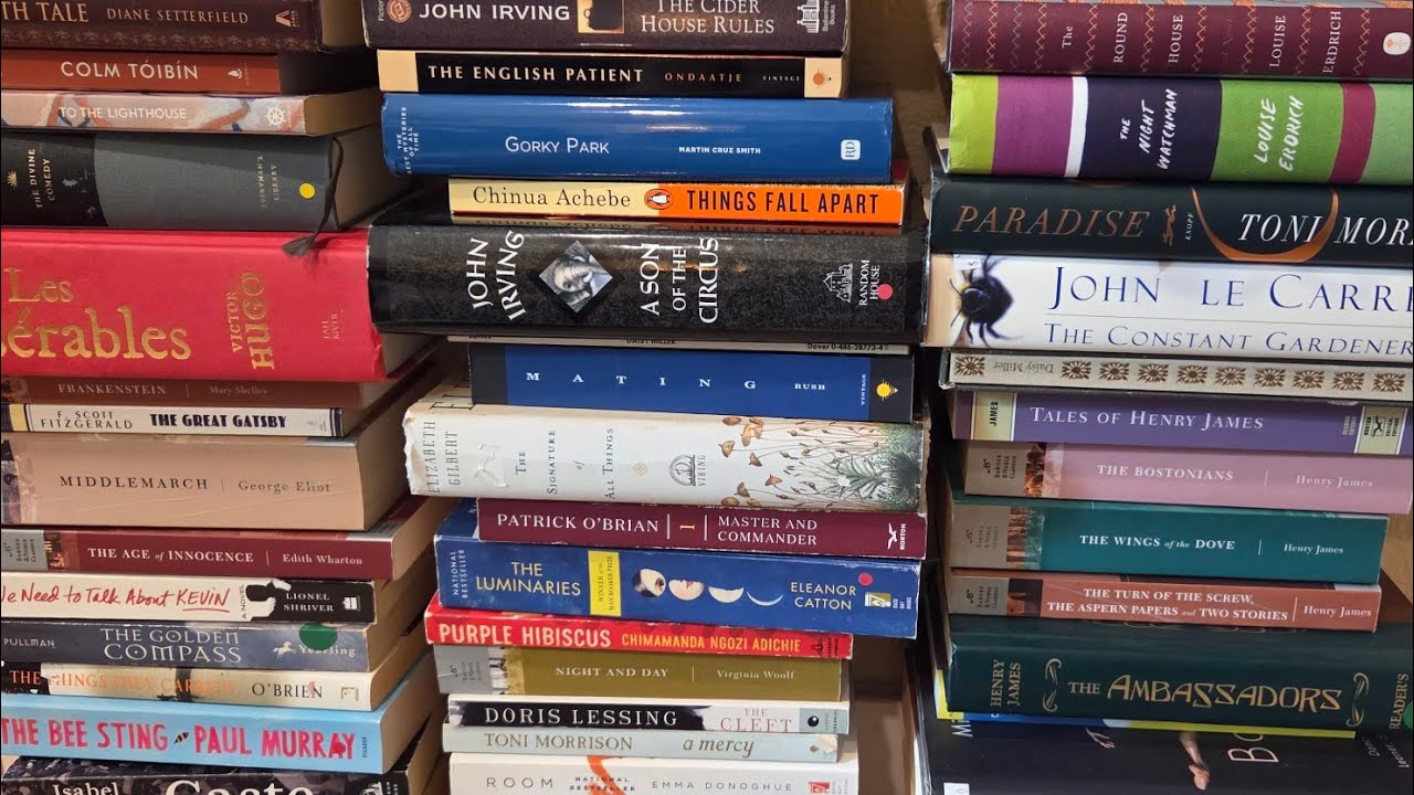 ABSOLUTLY MASSIVE Book UNHAUL! Almost 70 Books are Leaving my Shelves!