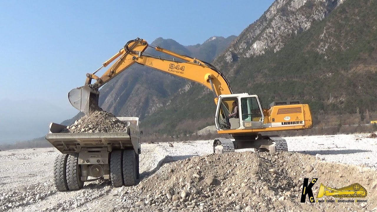 Liebherr R944 Excavator Digging Gravel and Loading Dumper Perlini 366C