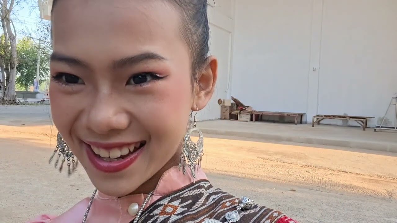 ลุยๆถ่ายMVตอนเช้าๆบ้านศรีวิไล #บ้านศรีวิไล #เคศรีวิไล #ธิดาลาวศรีวิไล 