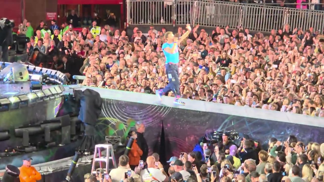 #ColdplayHull Sky Full Of Stars