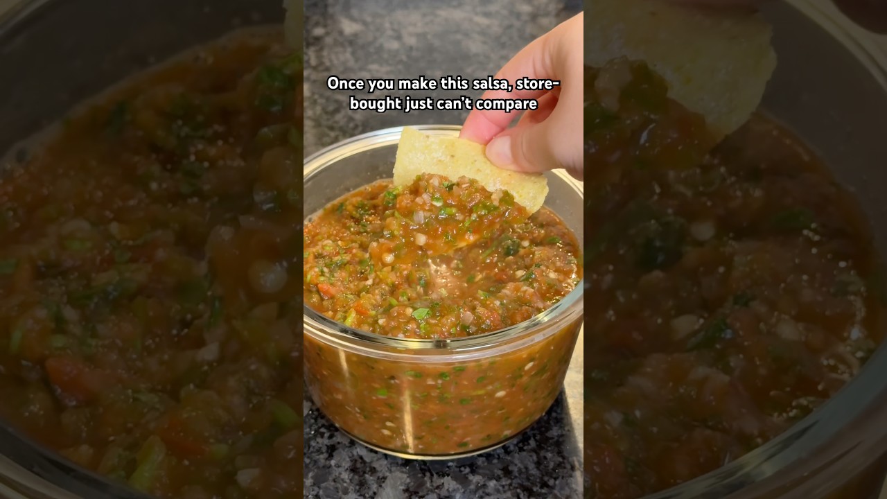 THE BEST HOMEMADE ROASTED SALSA RECIPE | QUICK AND EASY SALSA RECIPE FOR CINCO DE MAYO