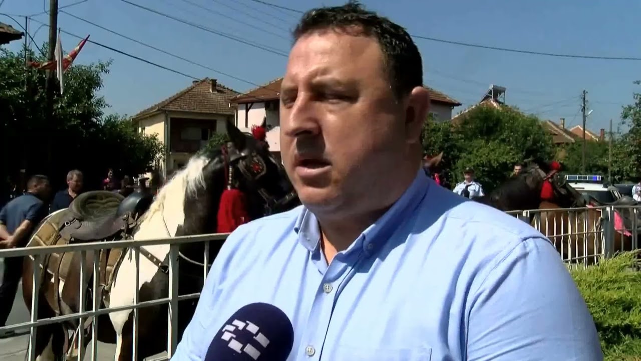 Коњаницата од струмичкото село Радово утрово тргна кон Крушево каде треба да пристигне за Илинден