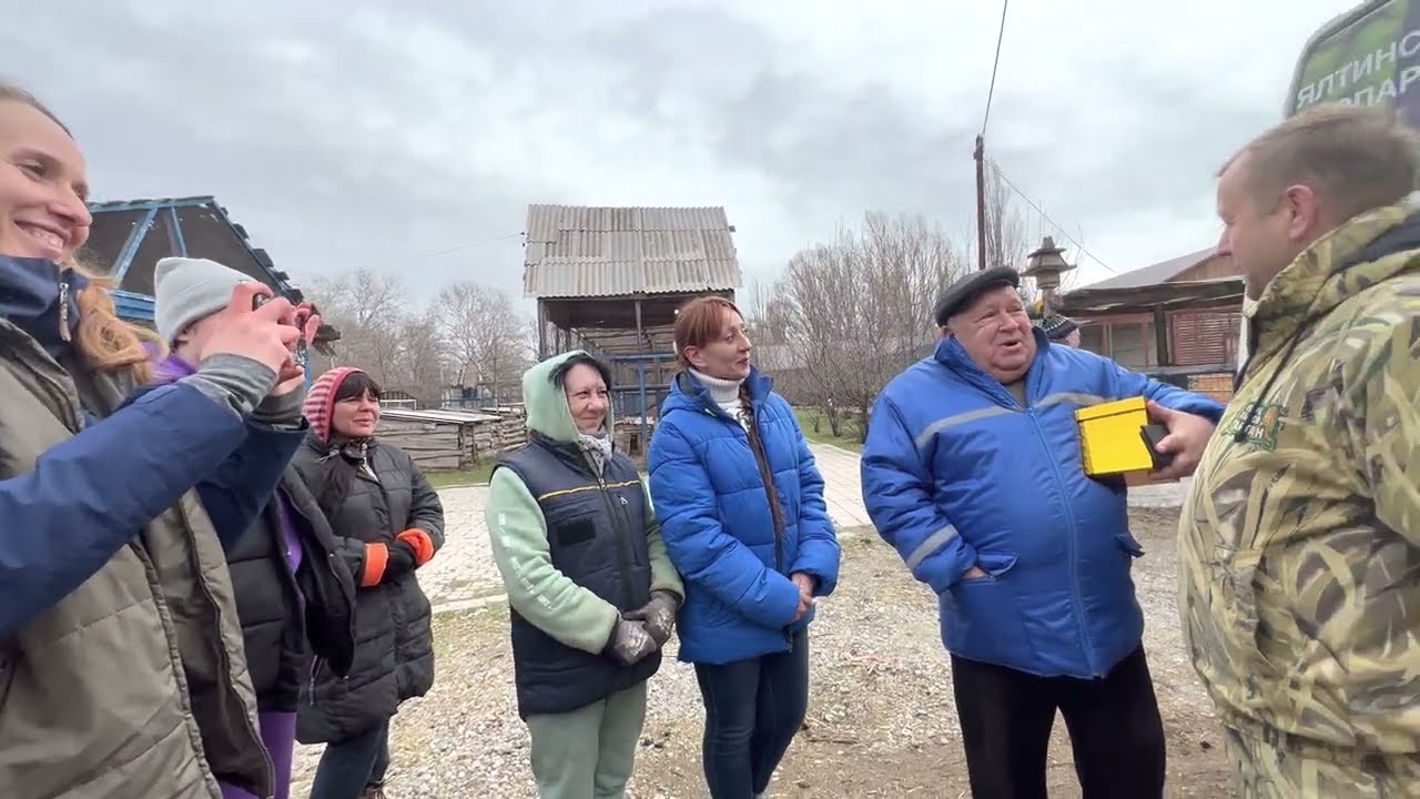 Олег Зубков в Мариуполе! Мы привезли подарки для всех сотрудников и материальную помощь зоопарку!