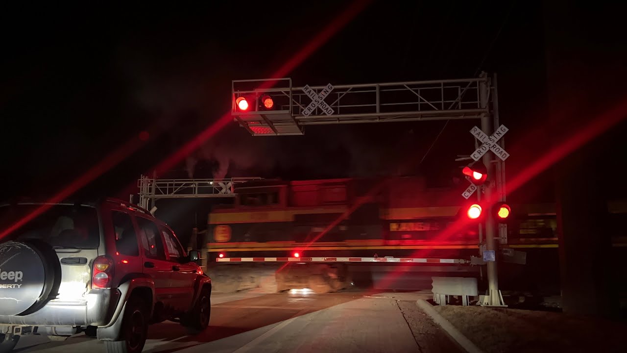 CP 8107 EB Manifest | 3rd Ave SW Railroad Crossing. Dodge Center MN