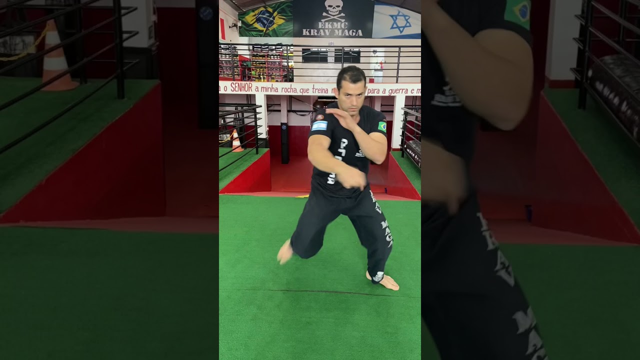 Bast&atilde;o Retr&aacute;til Flex&iacute;vel Sttun Tactical | Krav Maga Caveira