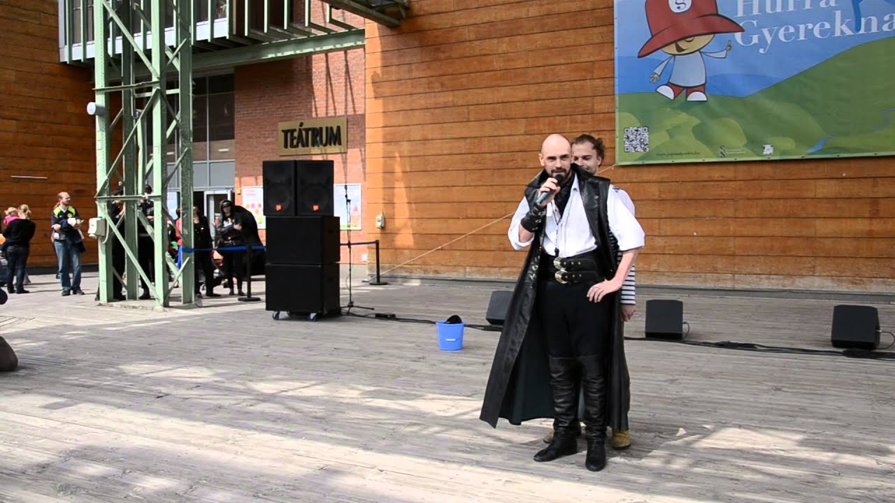 Rumini a Millenárison