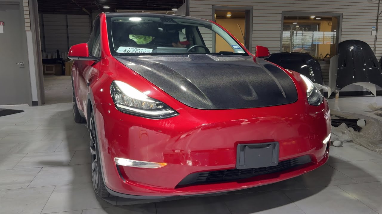 Robot Craftsman Carbon Fiber Hood and Spoiler Install Tesla Model Y
