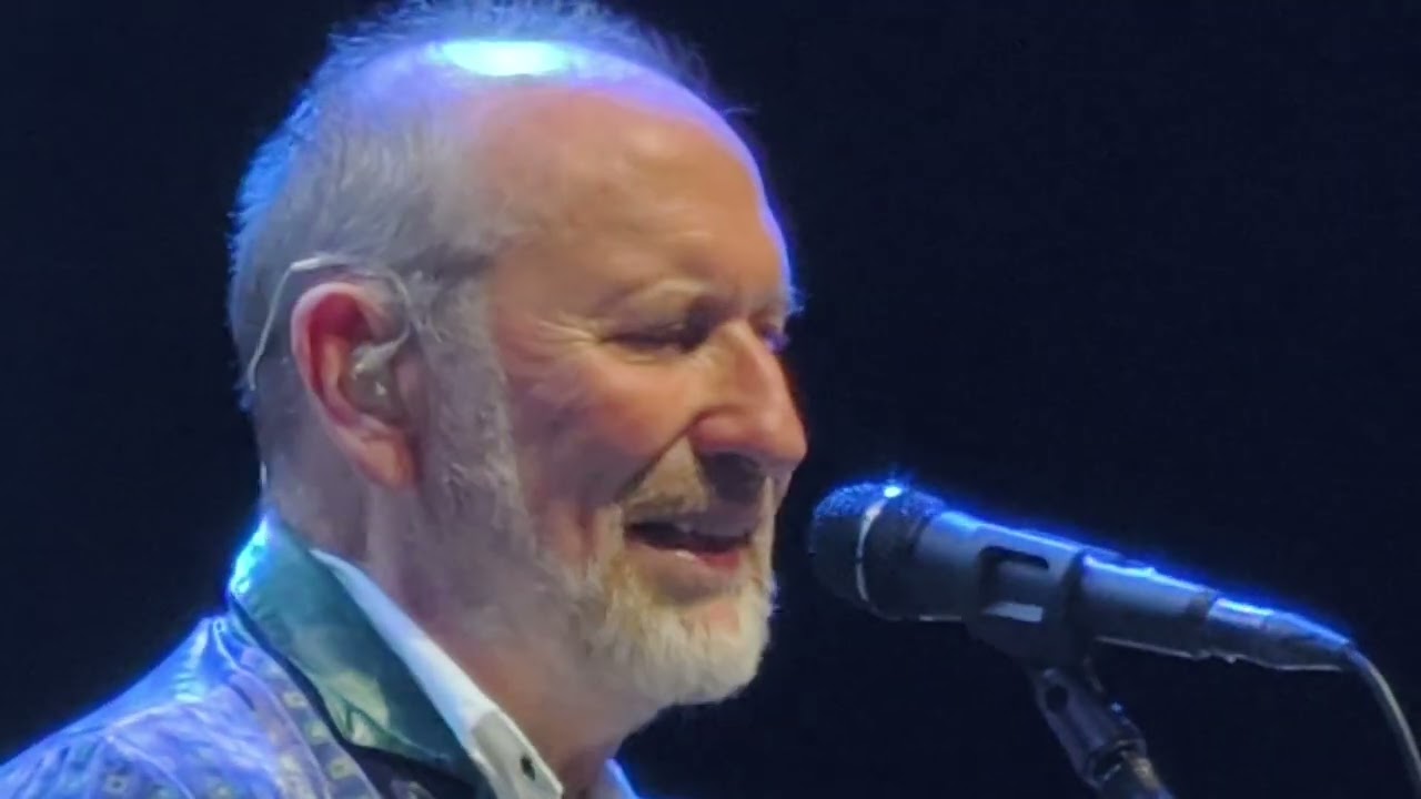Men At Work - It's A Mistake (Live in St Louis MO 08-05-2025)