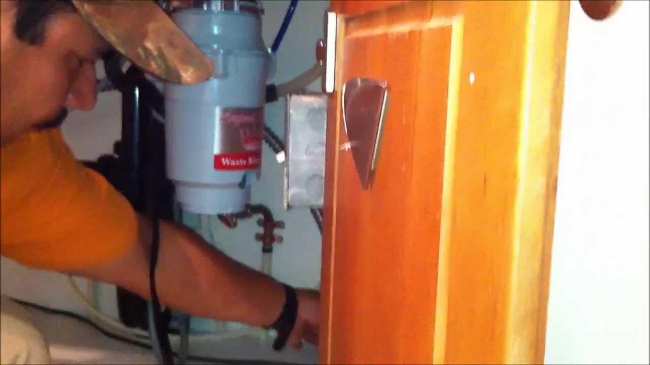Garbage disposal full installation waste king legend series L-111  1/3hp