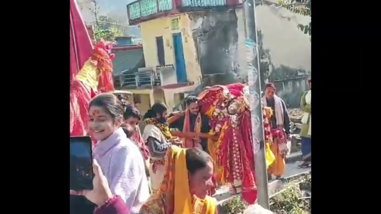 51 साल बाद मां अनुसूया देवरा यात्रा .......... सिवाई गांव पहुंची 🙏🙏 मां अपना आशीर्वाद सभी पर रखना ❤️