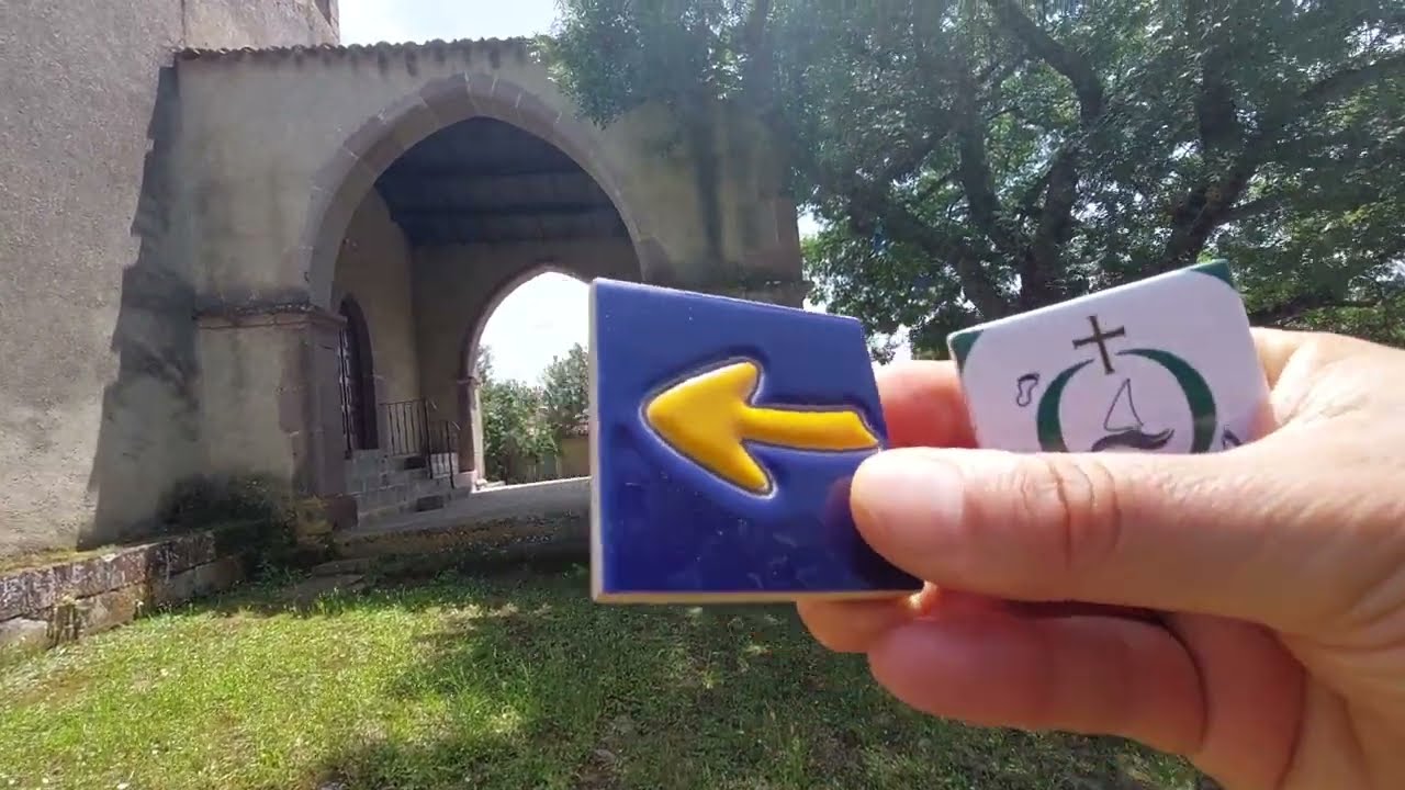 23. BUSACHI S. SUSANNA. Visita al novenario: un centinaio di muristenes\cumbessias per i novenanti.