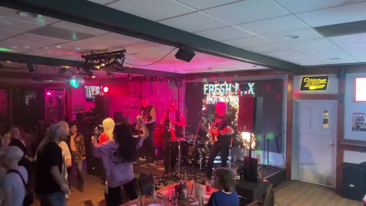 Holiday (Green Day Cover) – Fresh Mix Rock Band LIVE at Longhorn Pub | Vernon BC