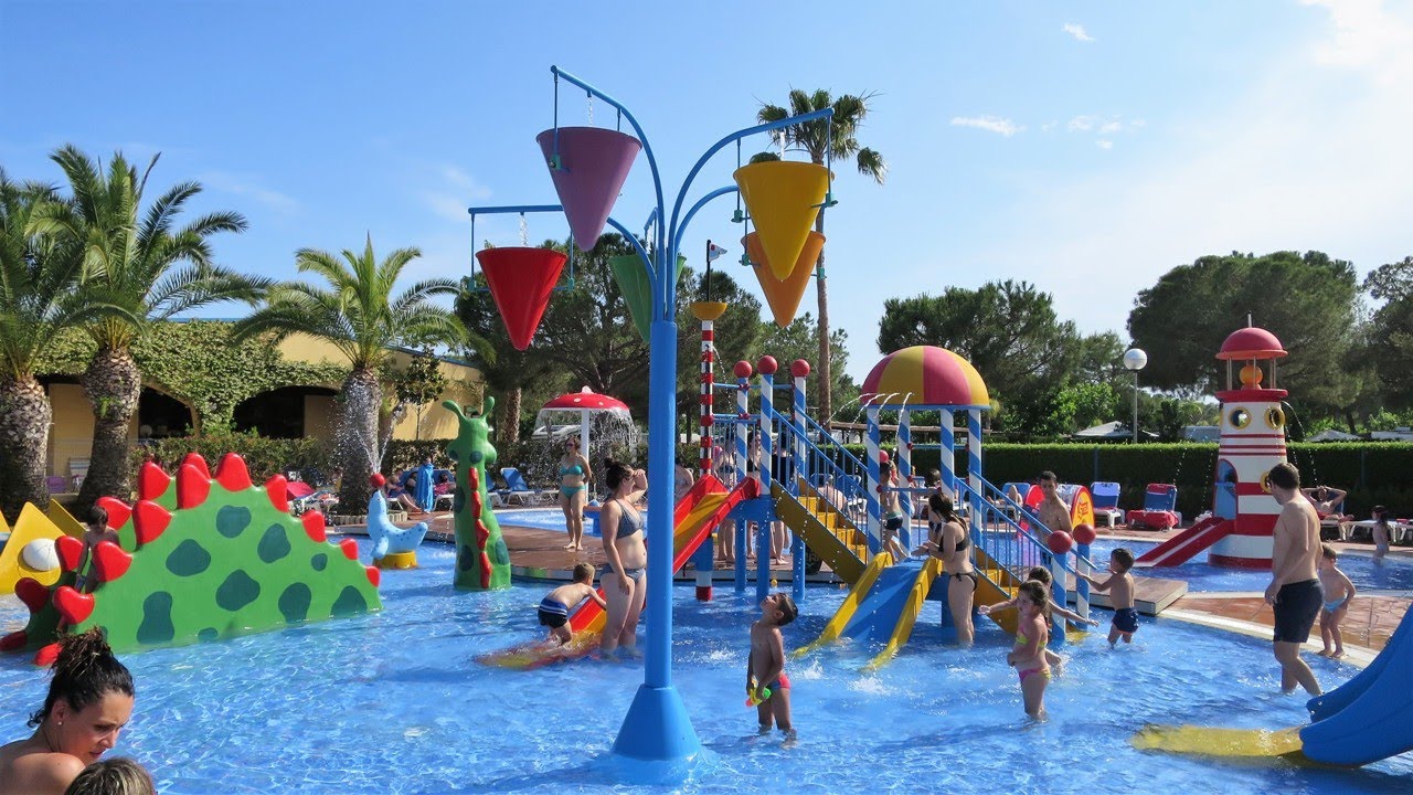 Camping Stel in Roda de Barà (June 2017).