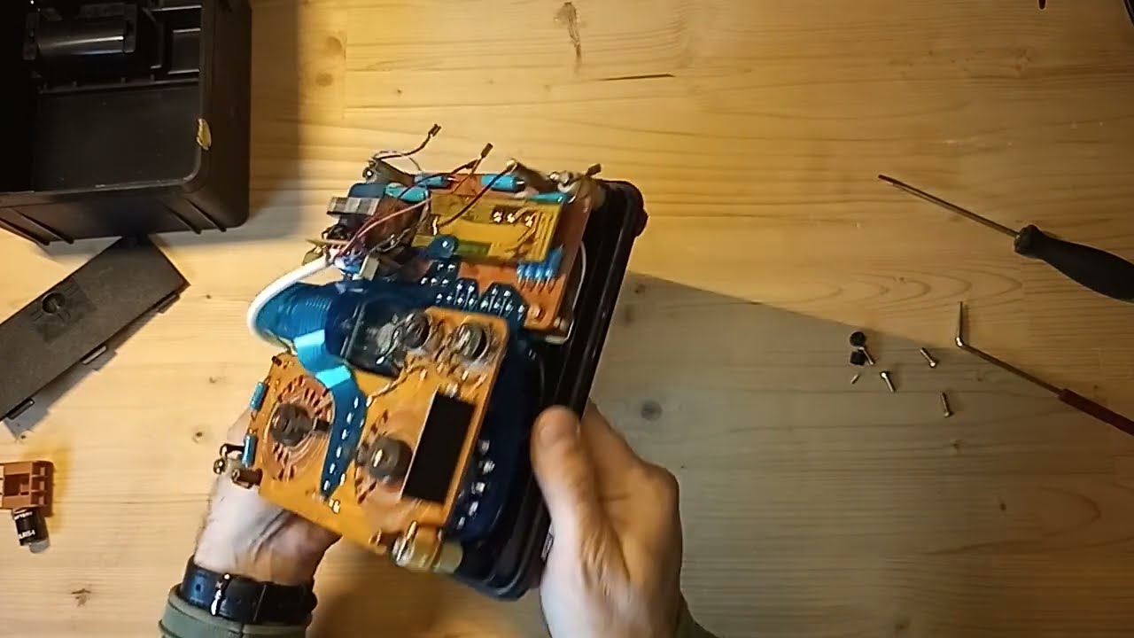 Avometer 8 teardown