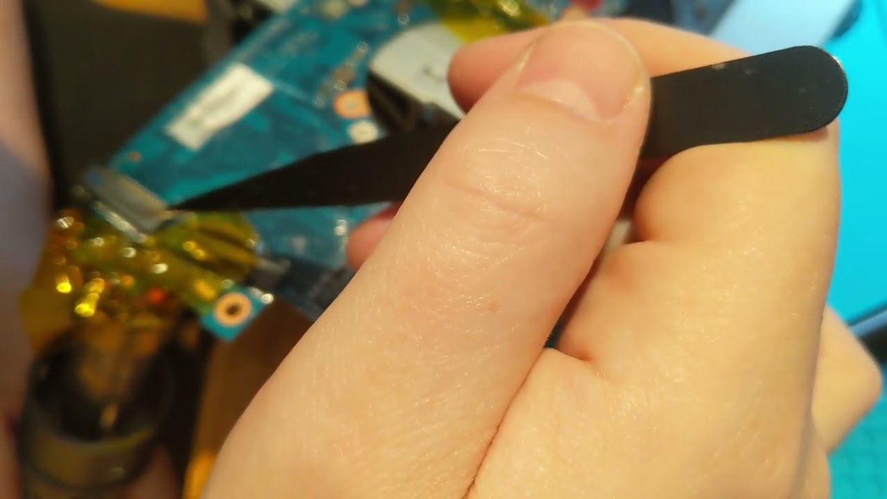 M.2 SSD connector change on a HP laptop