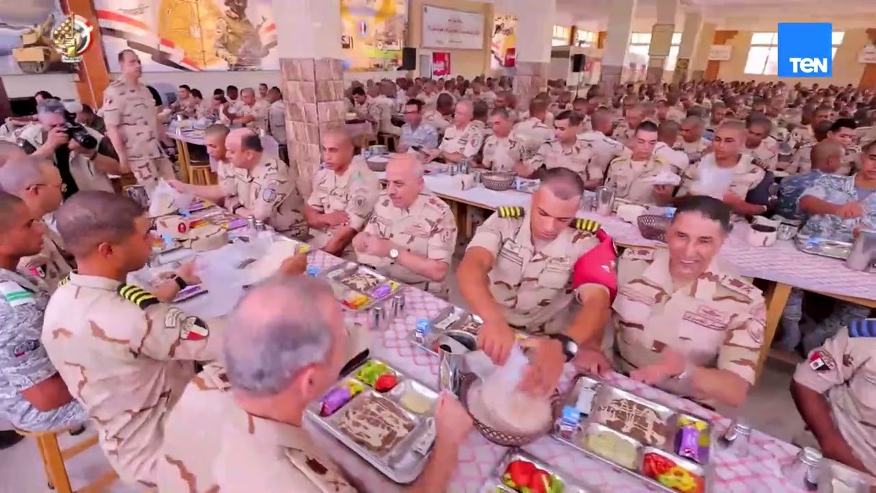 الفريق أحمد خليفة رئيس أركان حرب القوات المسلحة يتفقد المنظومة التعليمية بمعهد ضباط الصف المعلمين