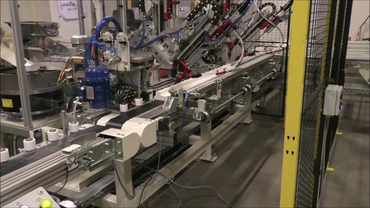 Nr  71 Line for mounting of fittings, clips and adjufix on components.