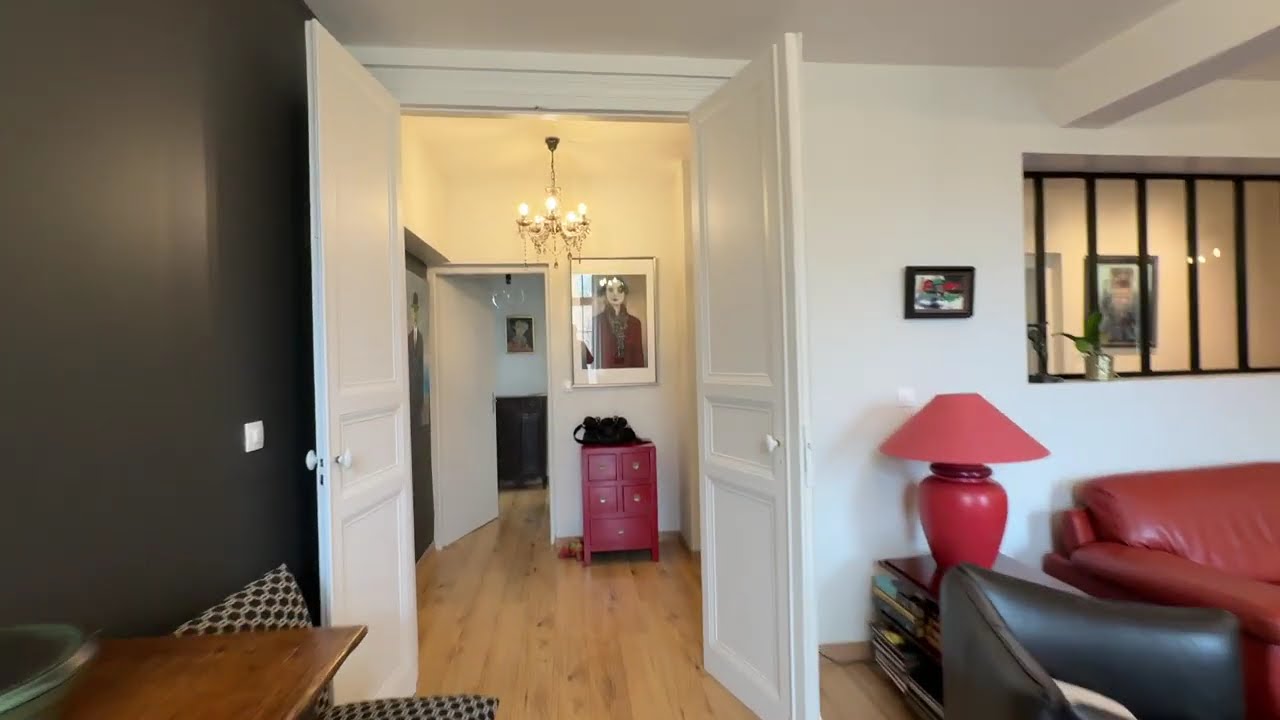 Appartement de 175 m2 SH avec 1 parking et balcon en Hyper centre