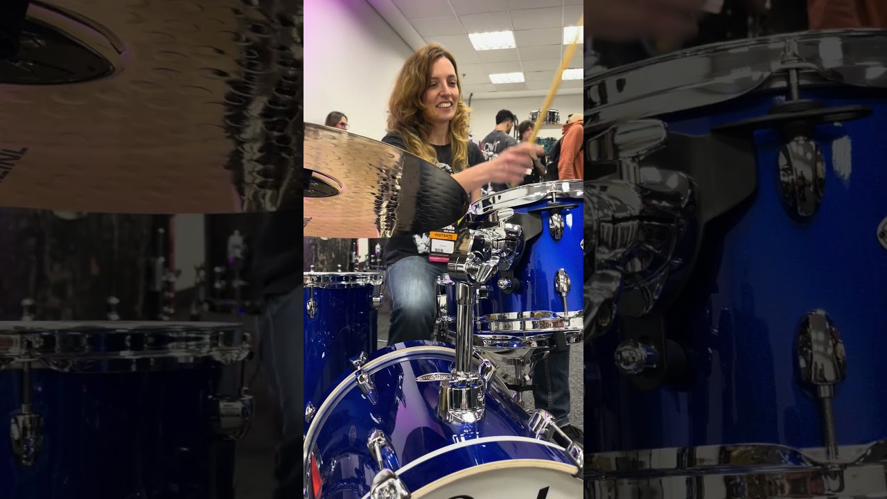1,2,3 Groove com Nina Par&aacute; e Pearl Midtown, gravado com telefone e sem p&oacute;s edi&ccedil;&atilde;o #drums #groove