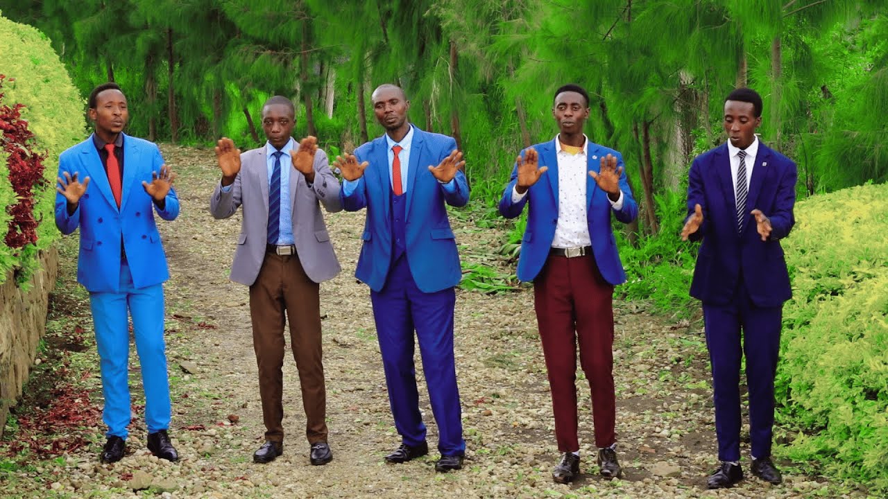 URUPFU – Indirimbo yo Guhumuriza Ababuze Ababo mu Ntambara | Ndagije Kabano Family