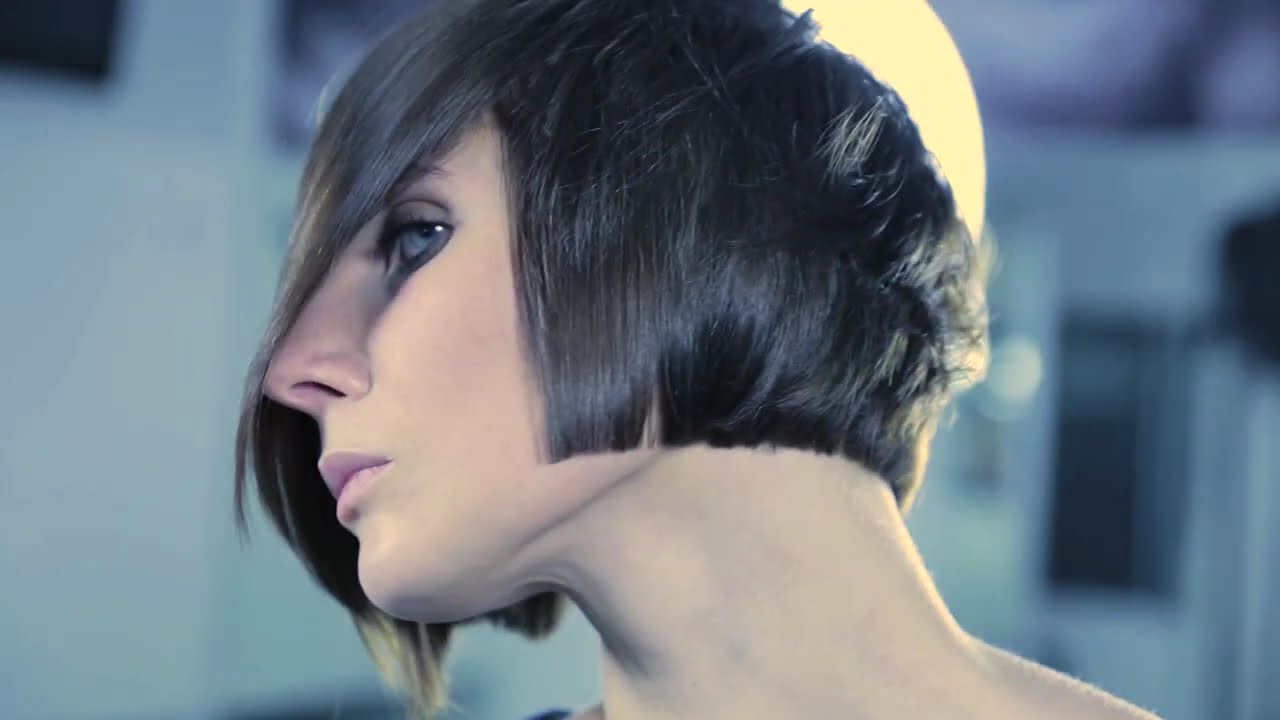 Flat triangular layers with a long fringe,bob