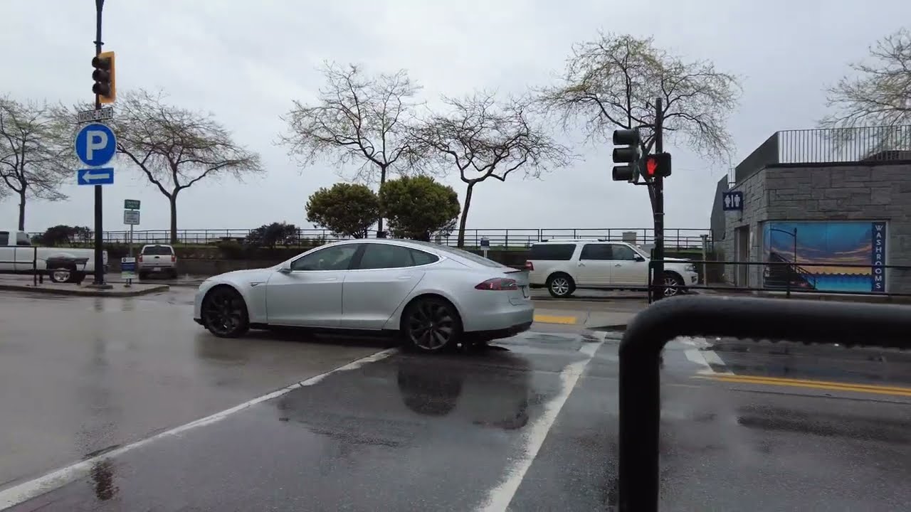 🇨🇦 [4K] Relaxing Rain Walk in White Rock , BC Canada