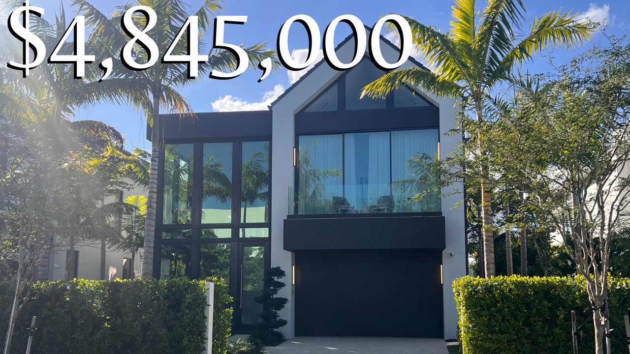 Explore The EPITOME Of Luxury In This Modern Dream Home