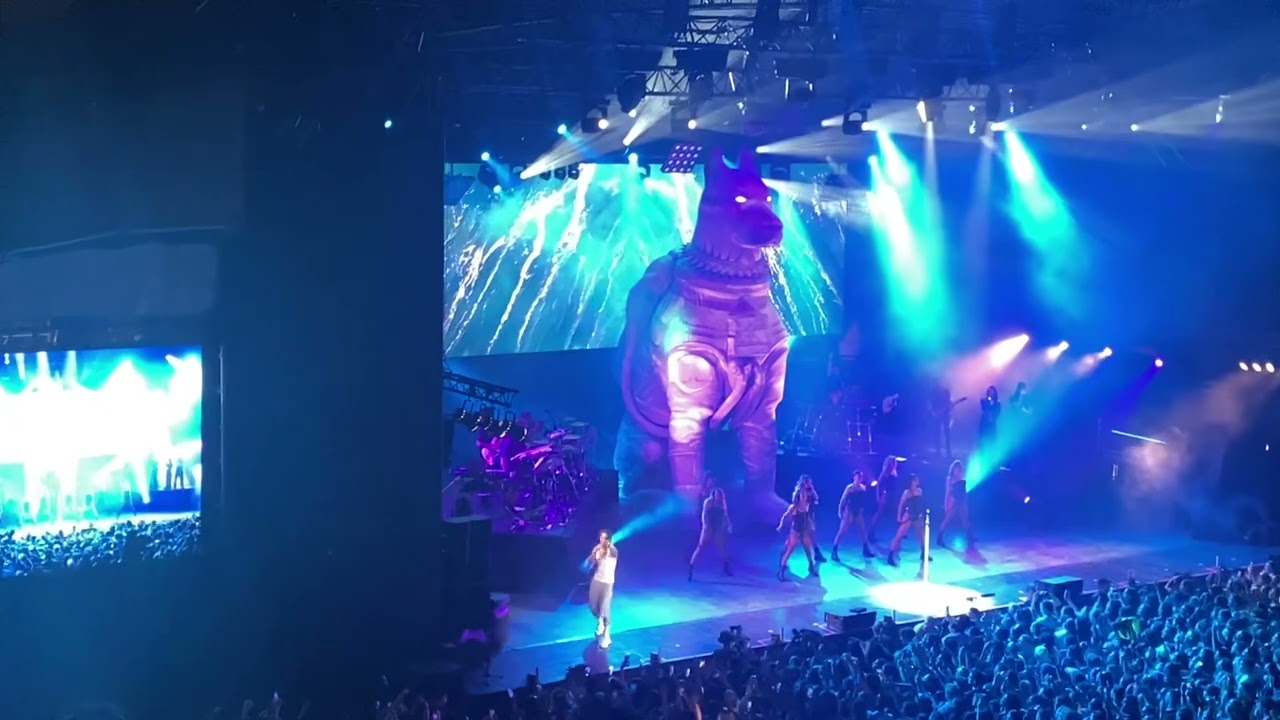 Maluma - Hawaï - live au Viva Latino Festival à Vienne le 23 Juin 2023