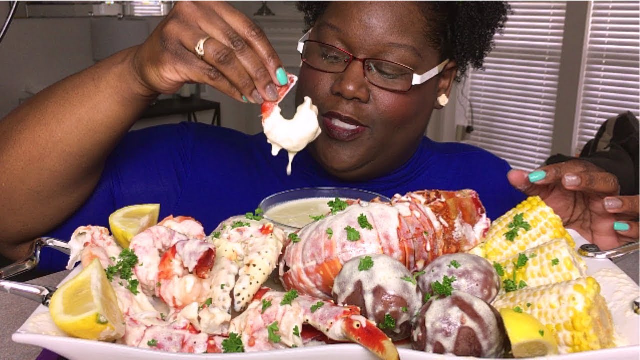 SEAFOOD BOIL DRENCHED IN ALFREDO SAUCE 먹방 MUKBANG 알프레도 소스에 담긴 해물 보일 먹거리 무폭