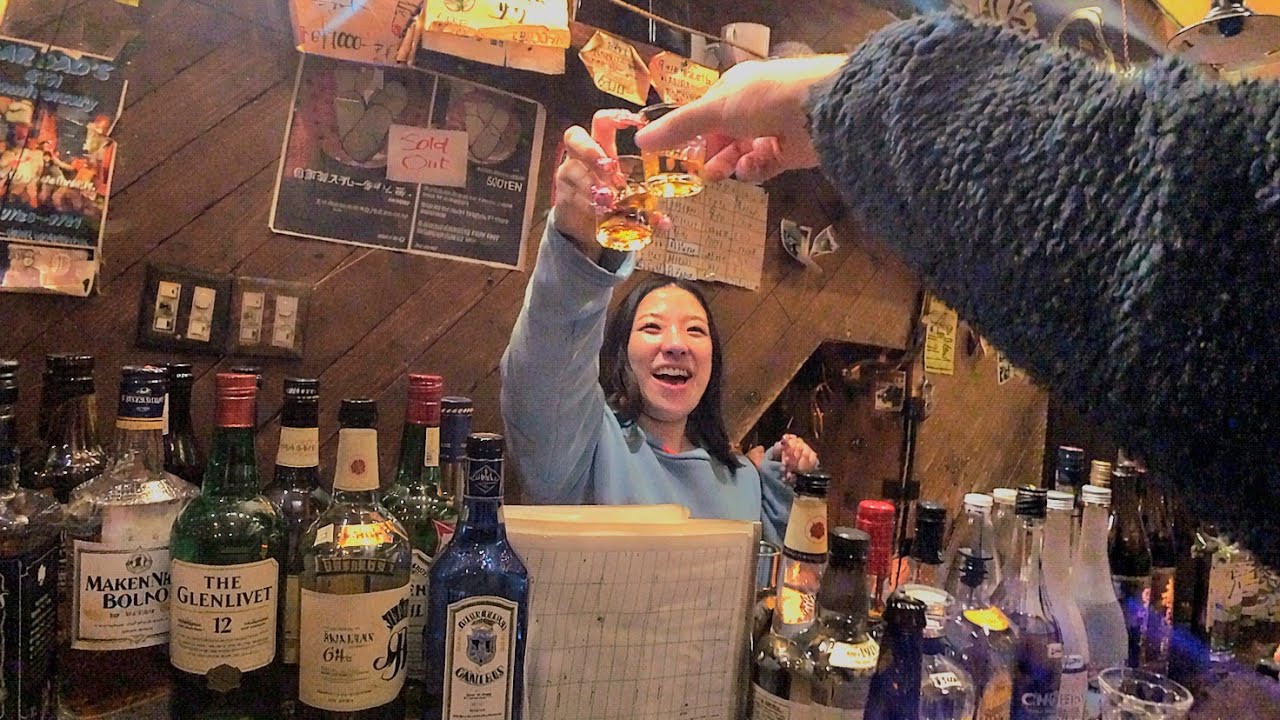 2am…lost & drunk in Tokyo’s shady drinking dens!