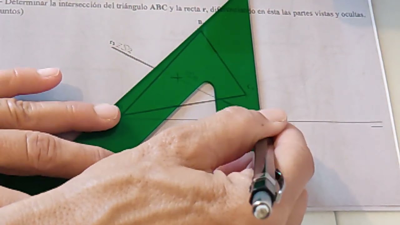 Intersección recta plano. Selectividad Dibujo Tecnico Madrid. Junio 2023.
