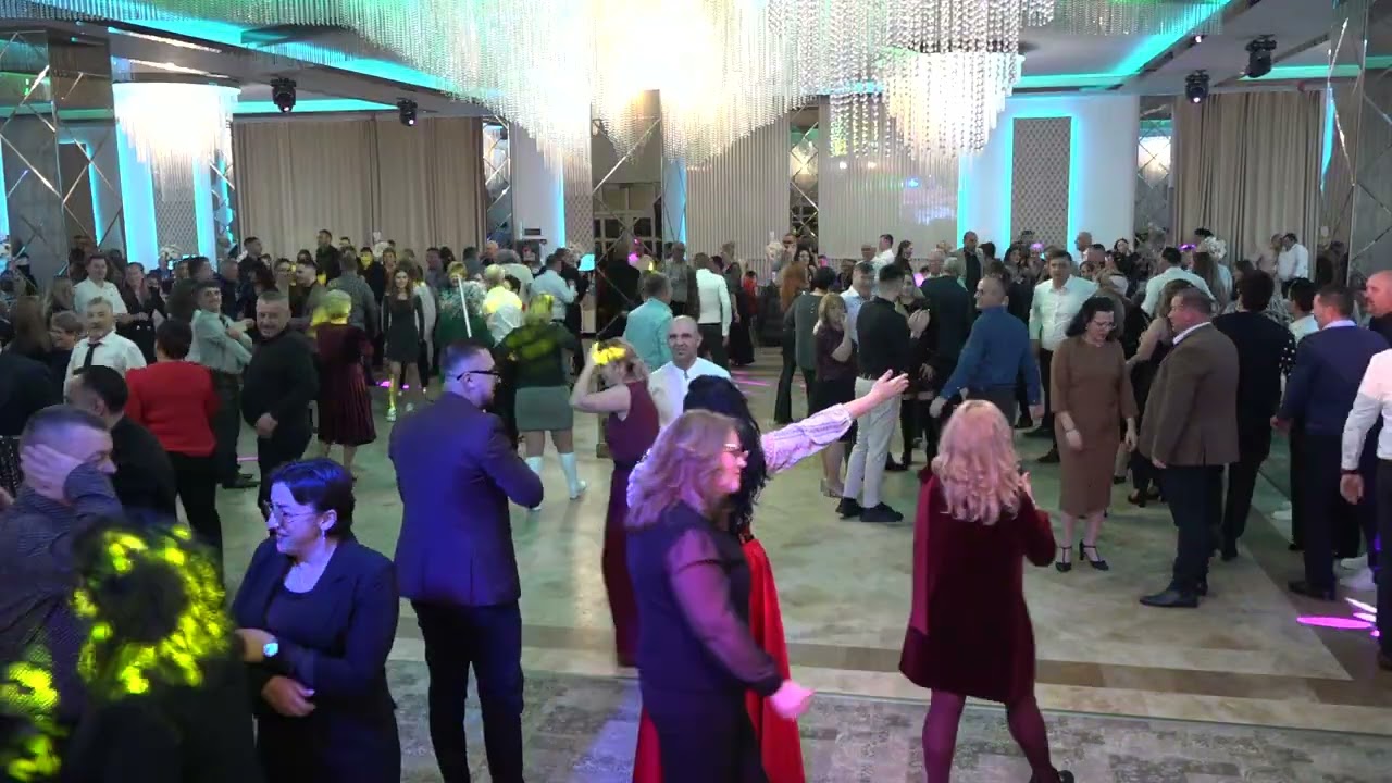 Hore de joc live 2026-Cristina si Orient Orchestra Slobozia la Ramnicu Sarat Diamond Ballroom