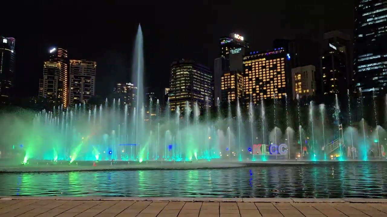 Symphony Lake Water Show at KLCC