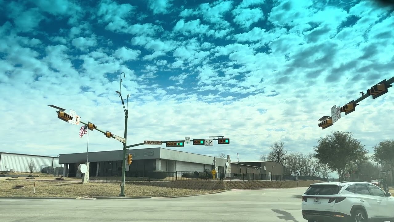 Easy Sunday Afternoon drive 2/8 #dfw #driving #cloudysky 