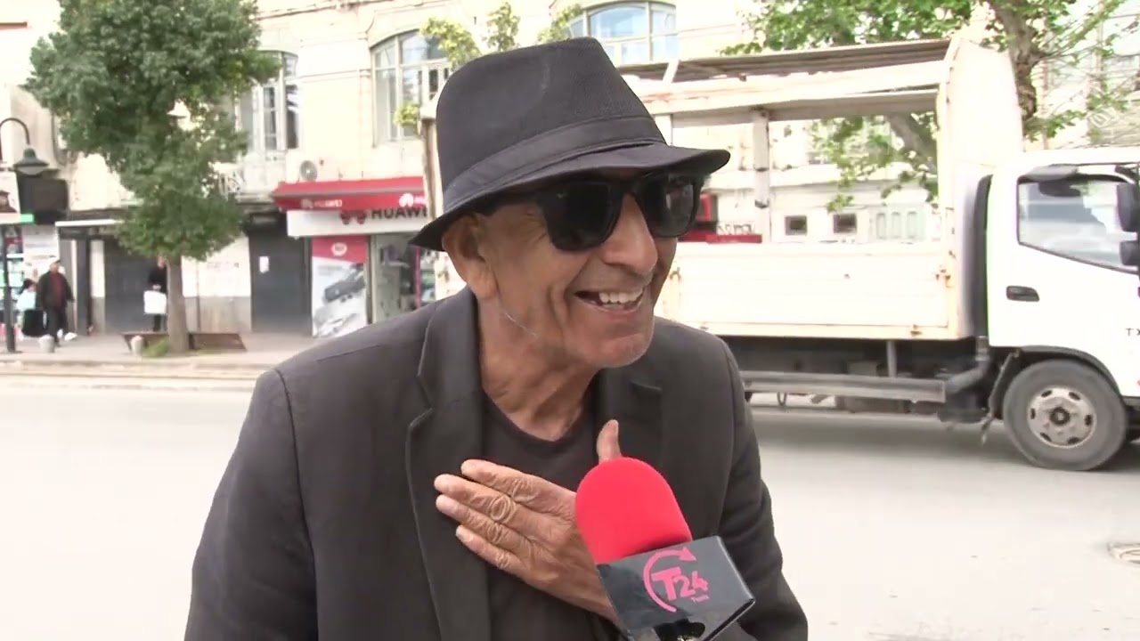 لتو لا عرست لأني ضد لمرا تخدم وضد لمرا عندها فيسبوك وعندها صديق..أنا فيسبوكها وأنا صديقها!