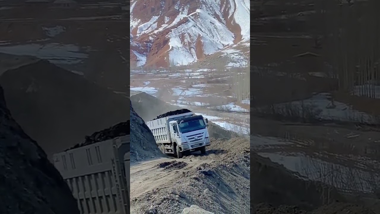 China HOWO truck supplier, if you need please add me, WhatsApp +86 18764766988