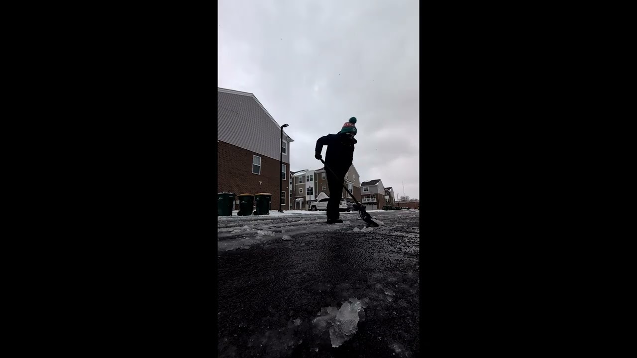 Cleaning up snow so i can drive!