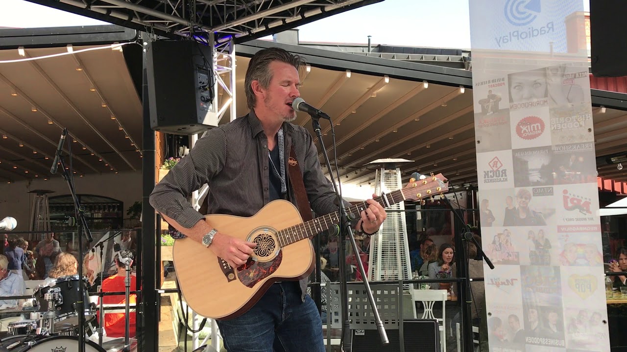 Live at Heart - Quint Starkie