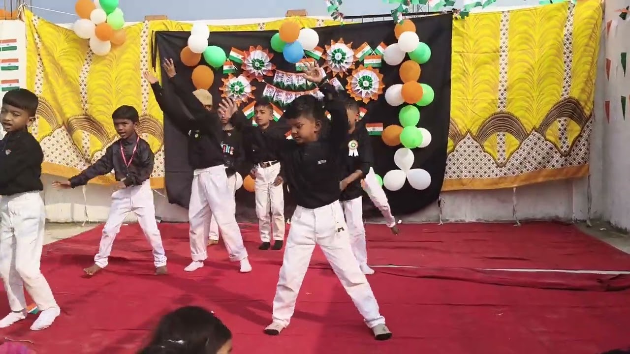 Main nikal gadi leke by awais and group 