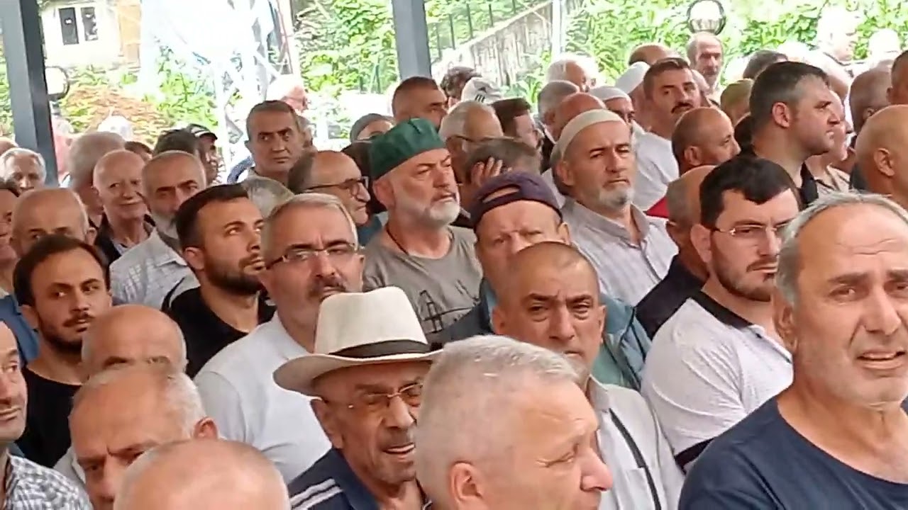 Celal amcamın oğlu İsmail Çakmakçı cenaze namazı