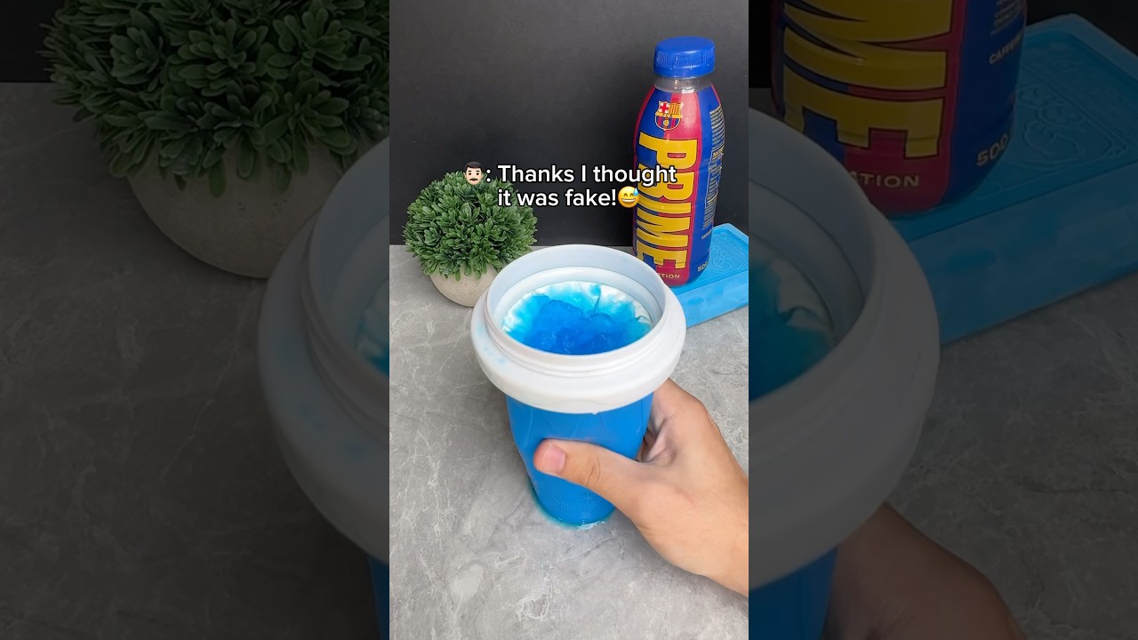 This slushy cup is too much fun to use 😳