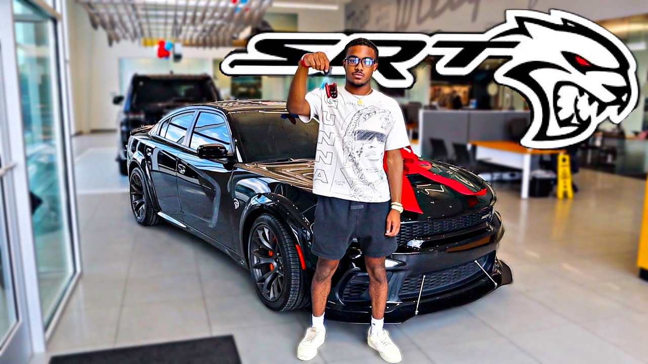 BUYING MY DREAM HELLCAT AT 21!