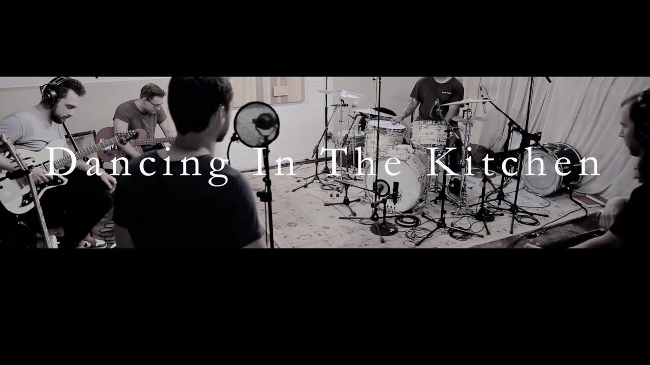 Dancing In The Kitchen - Timothy Ray (Studio Video)