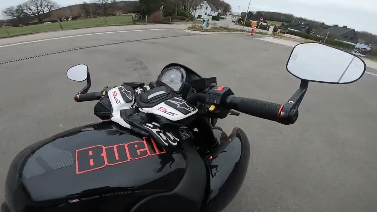 BUELL 1125 CR - Neujahrsgrollen